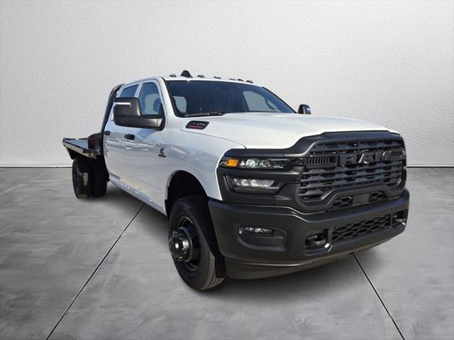 2026 RAM Ram 3500 Chassis Cab RAM 3500 TRADESMAN CREW CAB CHASSIS 4X4 60 CA