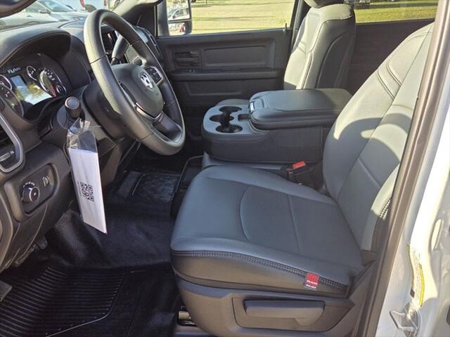 2026 Ram 3500 Chassis Cab Tradesman/Big Horn