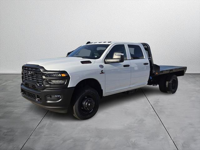 2026 RAM Ram 3500 Chassis Cab RAM 3500 TRADESMAN CREW CAB CHASSIS 4X4 60 CA