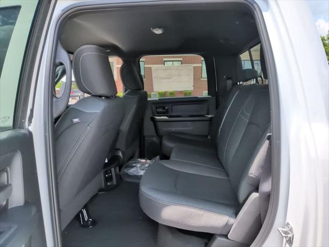 2026 Ram 2500 Black Express Crew Cab 4x4 8 Box