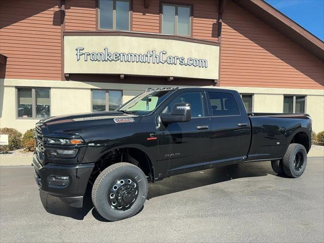 2026 RAM Ram 3500 RAM 3500 BIG HORN CREW CAB 4X4 8 BOX