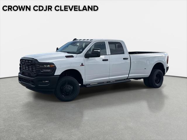 2026 RAM Ram 3500 RAM 3500 TRADESMAN CREW CAB 4X4 8 BOX