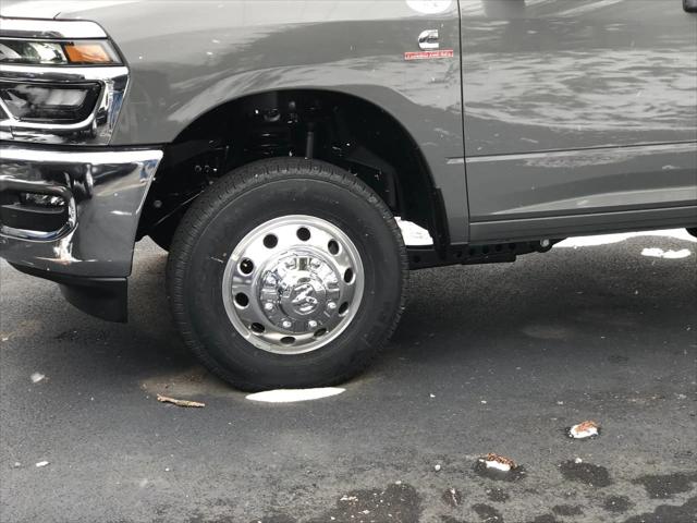 2026 RAM Ram 3500 Chassis Cab RAM 3500 TRADESMAN CREW CAB CHASSIS 4X4 60 CA