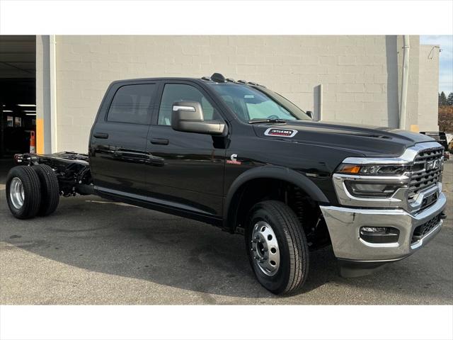 2026 RAM Ram 3500 Chassis Cab RAM 3500 TRADESMAN CREW CAB CHASSIS 4X4 60 CA 2026 RAM Ram 3500 Chassis Cab RAM 3500 TRADESMAN CREW CAB CHASSIS 4X4 60 CA