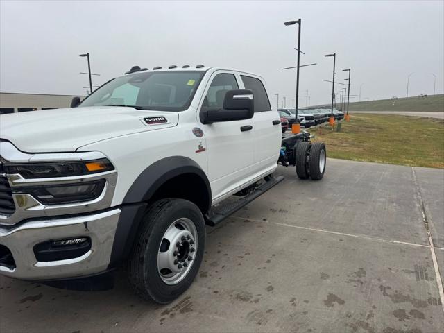 2026 RAM Ram 5500 Chassis Cab RAM 5500 TRADESMAN CHASSIS CREW CAB 4X4 84 CA