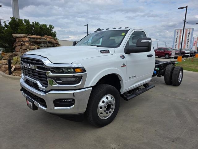 2026 RAM Ram 3500 Chassis Cab RAM 3500 BIG HORN CHASSIS REGULAR CAB 4X4 84 CA