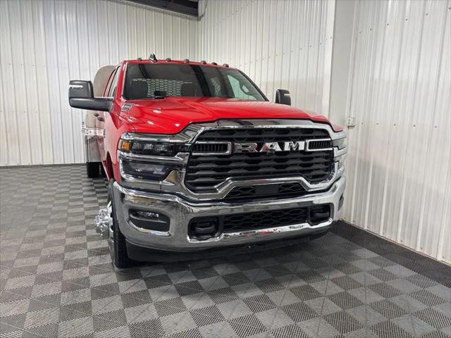 2026 RAM Ram 3500 Chassis Cab RAM 3500 TRADESMAN CREW CAB CHASSIS 4X4 60 CA 2026 RAM Ram 3500 Chassis Cab RAM 3500 TRADESMAN CREW CAB CHASSIS 4X4 60 CA