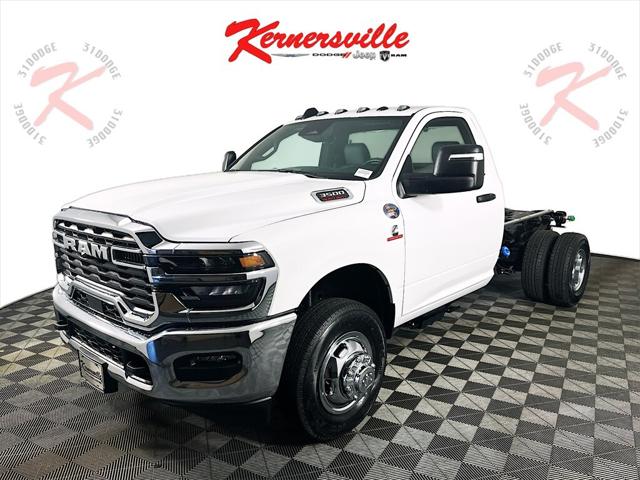 2026 RAM Ram 3500 Chassis Cab RAM 3500 TRADESMAN CHASSIS REGULAR CAB 4X4 60 CA