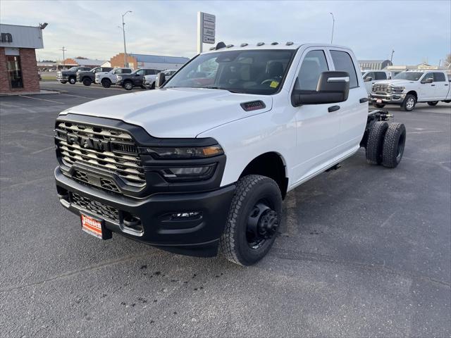 2026 RAM Ram 3500 Chassis Cab RAM 3500 TRADESMAN CREW CAB CHASSIS 4X4 60 CA 2026 RAM Ram 3500 Chassis Cab RAM 3500 TRADESMAN CREW CAB CHASSIS 4X4 60 CA