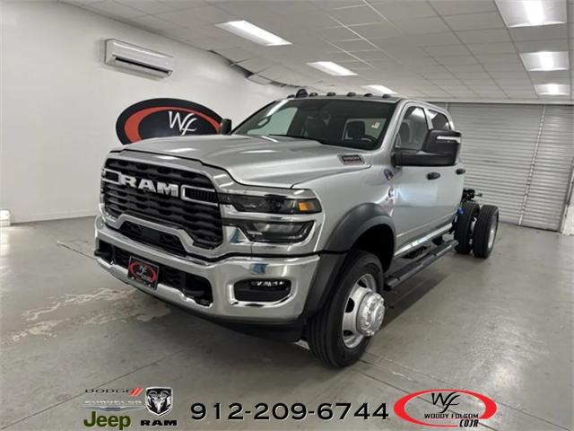 2026 RAM Ram 5500 Chassis Cab RAM 5500 TRADESMAN CHASSIS CREW CAB 4X4 60 CA 2026 RAM Ram 5500 Chassis Cab RAM 5500 TRADESMAN CHASSIS CREW CAB 4X4 60 CA
