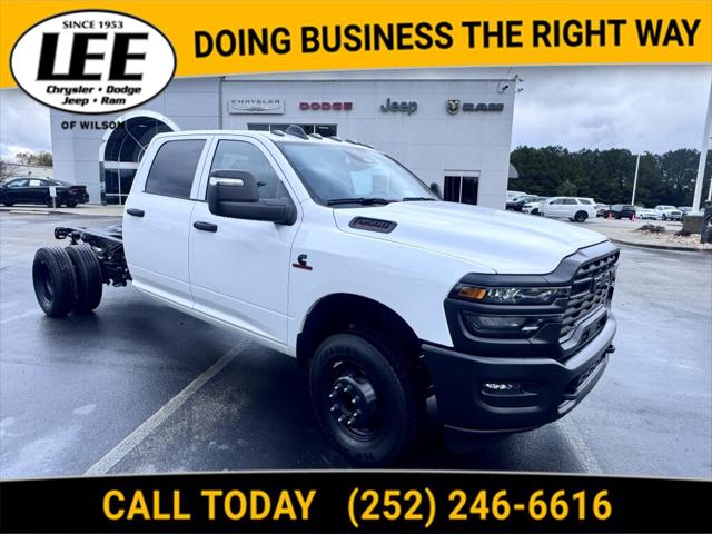 2026 RAM Ram 3500 Chassis Cab RAM 3500 TRADESMAN CREW CAB CHASSIS 4X4 60 CA 2026 RAM Ram 3500 Chassis Cab RAM 3500 TRADESMAN CREW CAB CHASSIS 4X4 60 CA