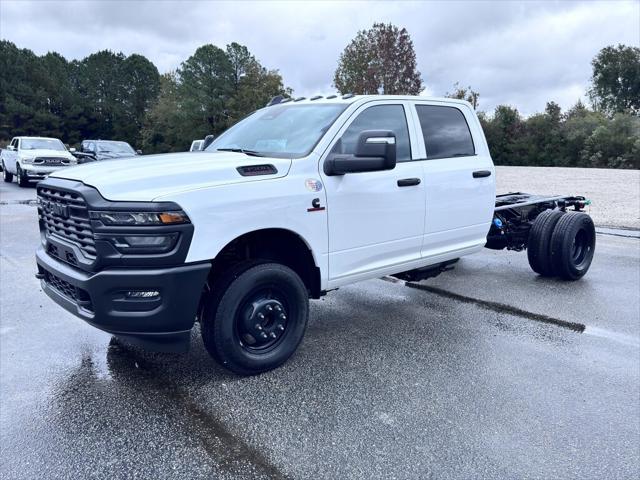 2026 RAM Ram 3500 Chassis Cab RAM 3500 TRADESMAN CREW CAB CHASSIS 4X4 60 CA 2026 RAM Ram 3500 Chassis Cab RAM 3500 TRADESMAN CREW CAB CHASSIS 4X4 60 CA