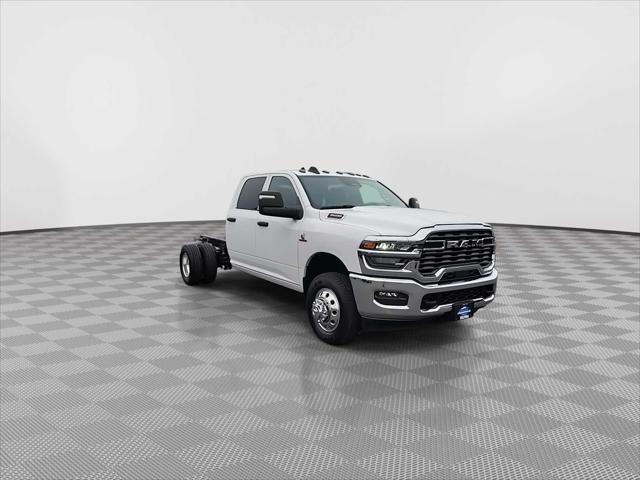 2026 RAM Ram 3500 Chassis Cab RAM 3500 TRADESMAN CREW CAB CHASSIS 4X4 60 CA 2026 RAM Ram 3500 Chassis Cab RAM 3500 TRADESMAN CREW CAB CHASSIS 4X4 60 CA