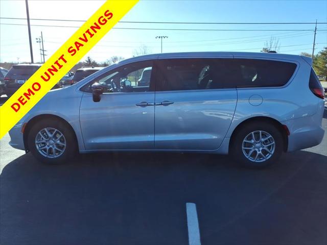 2026 Chrysler Pacifica PACIFICA SELECT