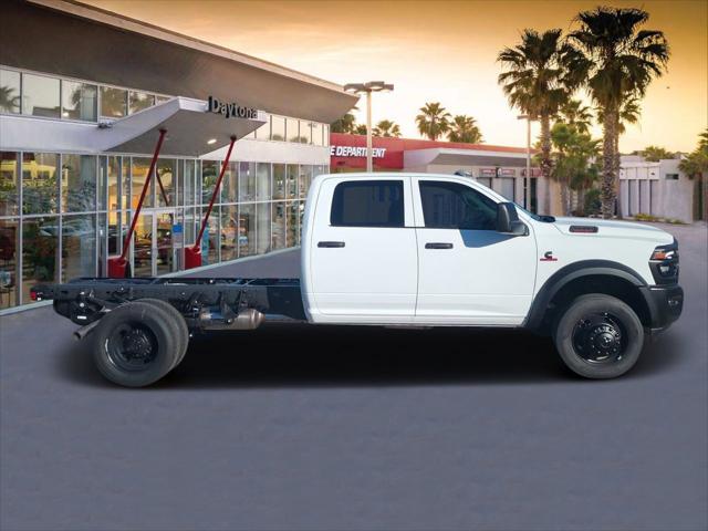 2026 RAM Ram 5500 Chassis Cab RAM 5500 TRADESMAN CHASSIS CREW CAB 4X4 60 CA