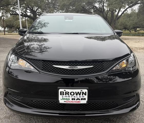 2026 Chrysler Voyager VOYAGER LX