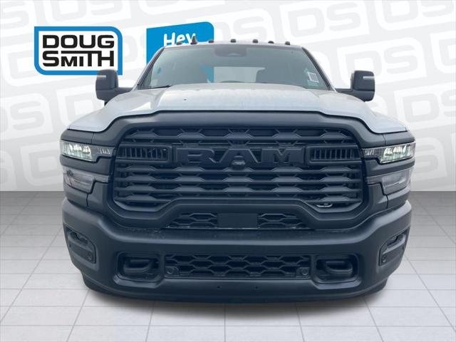 2026 RAM Ram 3500 Chassis Cab RAM 3500 TRADESMAN CREW CAB CHASSIS 4X4 60 CA