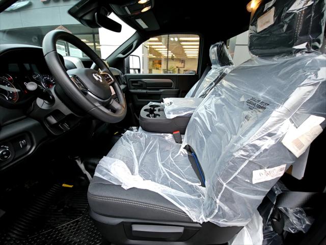 2026 Ram 2500 Tradesman Regular Cab 4x4 8' Box