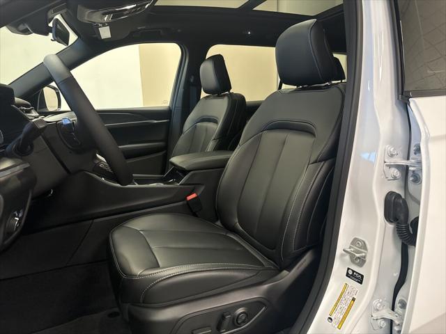 2025 Jeep Grand Cherokee GRAND CHEROKEE L LIMITED 4X4 2025 Jeep Grand Cherokee GRAND CHEROKEE L LIMITED 4X4