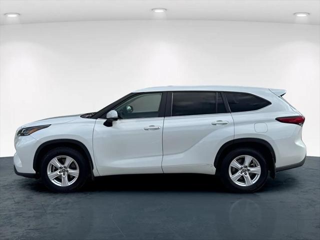 2023 Toyota Highlander LE