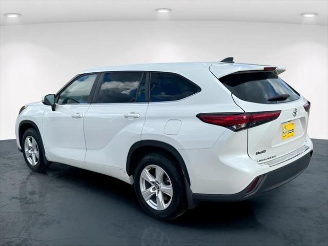 2023 Toyota Highlander LE