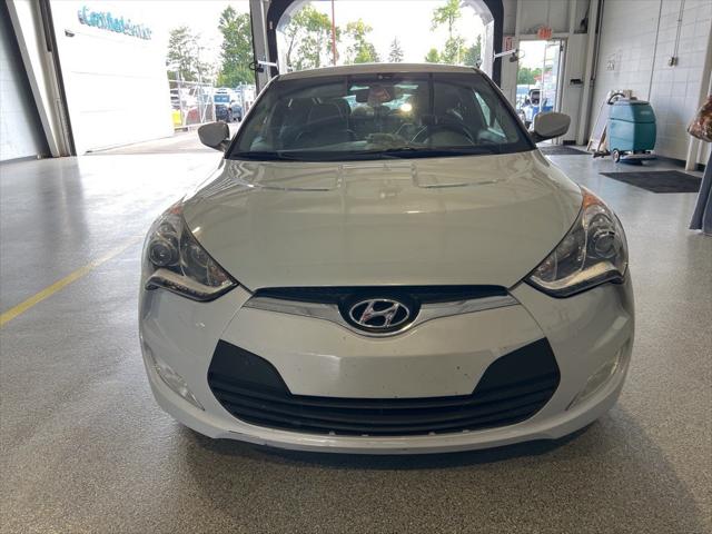 2014 Hyundai Veloster RE:FLEX w/Black