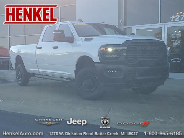 2025 RAM 2500 Tradesman Crew Cab 4x4 8 Box