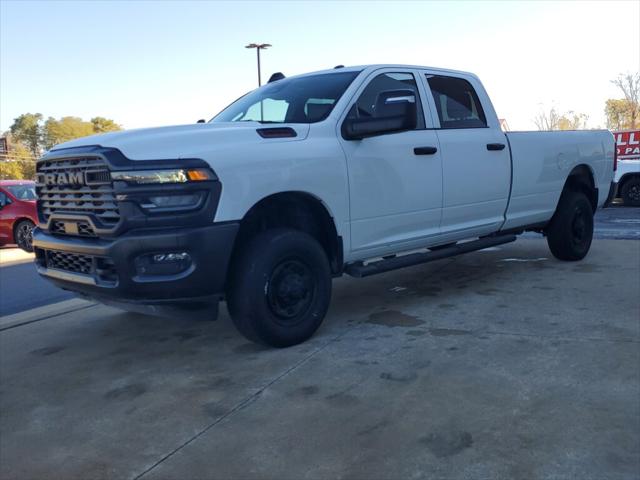 2025 RAM 2500 Tradesman Crew Cab 4x4 8 Box