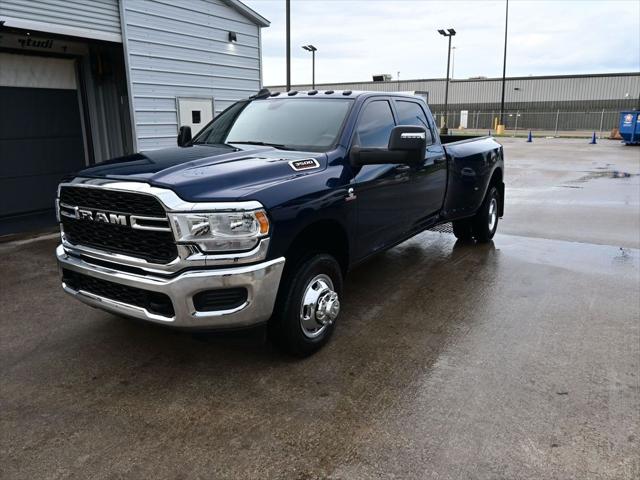 2024 RAM 3500 Tradesman Crew Cab 4x4 8 Box 2024 RAM 3500 Tradesman Crew Cab 4x4 8 Box