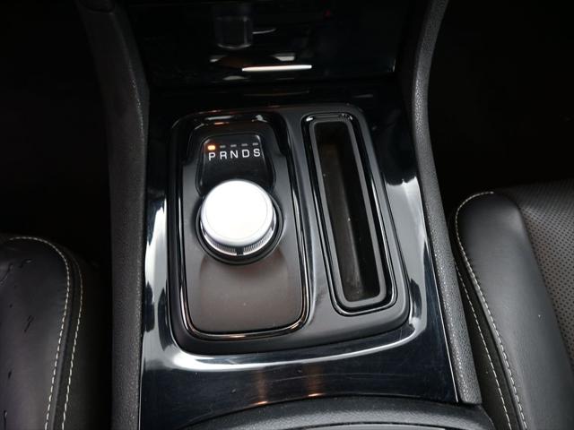 2022 Chrysler 300 S