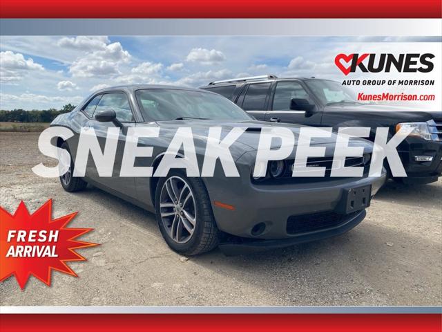 2019 Dodge Challenger SXT AWD