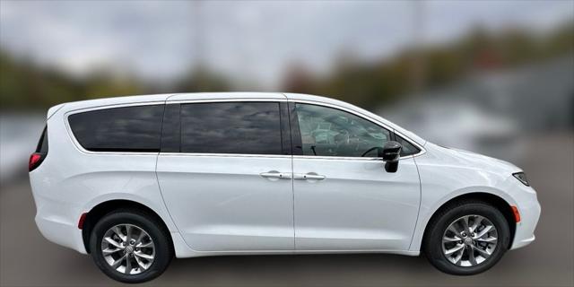 2026 Chrysler Pacifica PACIFICA SELECT AWD 2026 Chrysler Pacifica PACIFICA SELECT AWD