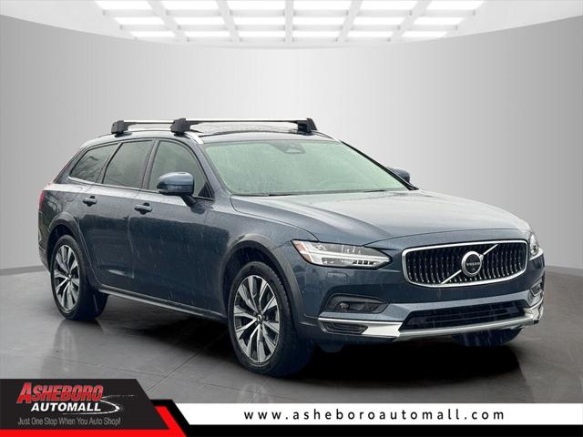 2023 Volvo V90 Cross Country B6 Plus