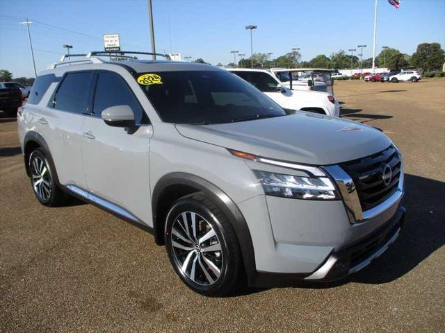 2024 Nissan Pathfinder Platinum FWD 2024 Nissan Pathfinder Platinum FWD