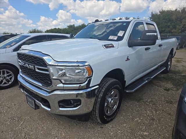 2023 RAM 2500 Tradesman Crew Cab 4x4 8 Box