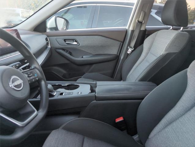 2022 Nissan Rogue SV FWD
