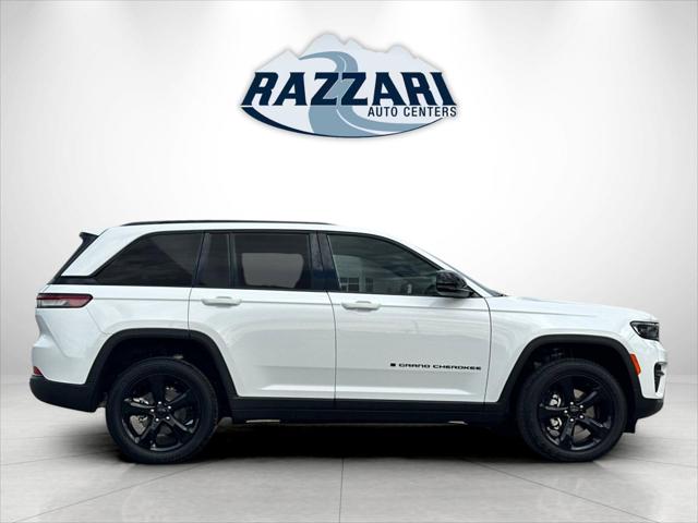 2025 Jeep Grand Cherokee GRAND CHEROKEE ALTITUDE 4X4