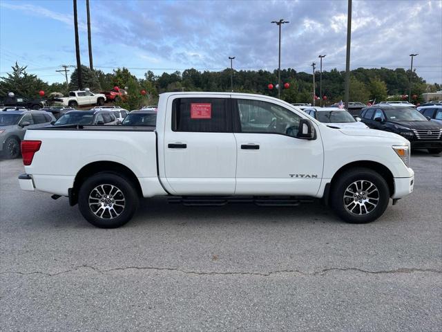 2024 Nissan TITAN Crew Cab SV 4x4 2024 Nissan TITAN Crew Cab SV 4x4