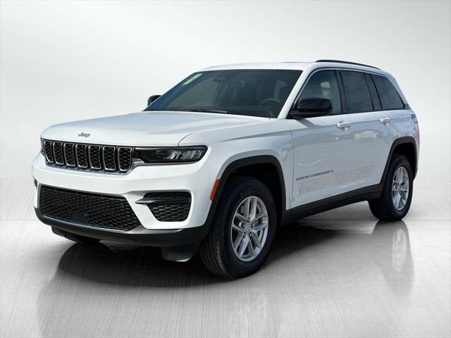 2025 Jeep Grand Cherokee GRAND CHEROKEE LAREDO X 4X4 2025 Jeep Grand Cherokee GRAND CHEROKEE LAREDO X 4X4