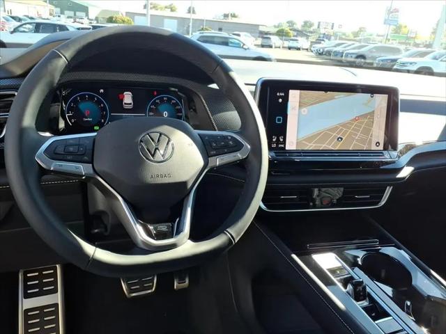 2026 Volkswagen Atlas Cross Sport SEL Premium R-Line