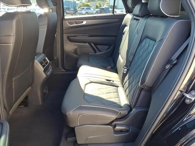 2026 Volkswagen Atlas Cross Sport SEL Premium R-Line