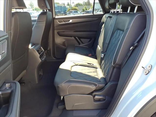 2026 Volkswagen Atlas Cross Sport SEL Premium R-Line