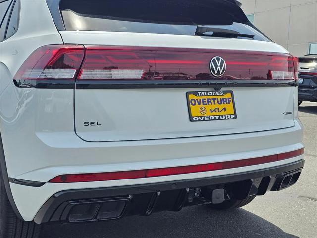 2026 Volkswagen Atlas Cross Sport SEL R-Line Black