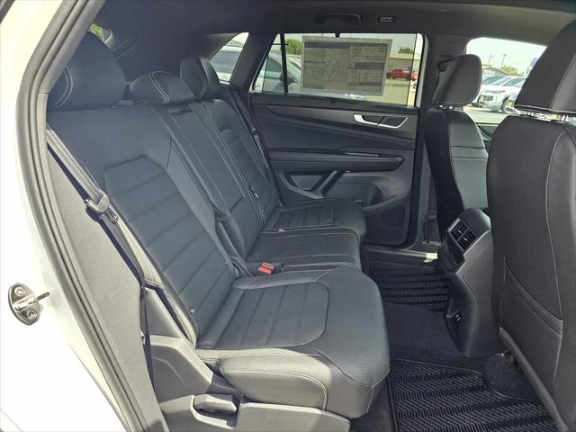 2026 Volkswagen Atlas Cross Sport SEL R-Line Black