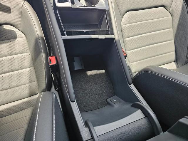 2026 Volkswagen Atlas Cross Sport SEL R-Line Black