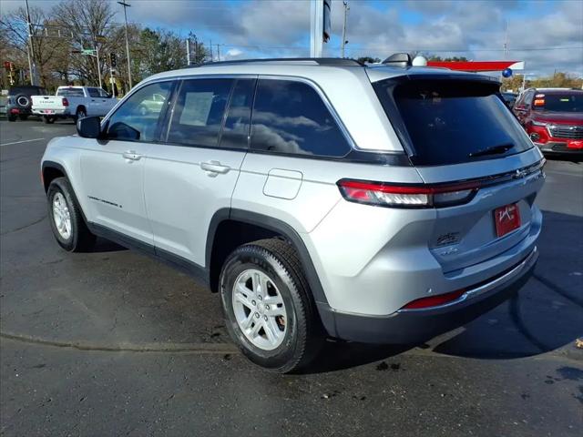 2024 Jeep Grand Cherokee Laredo 4x4