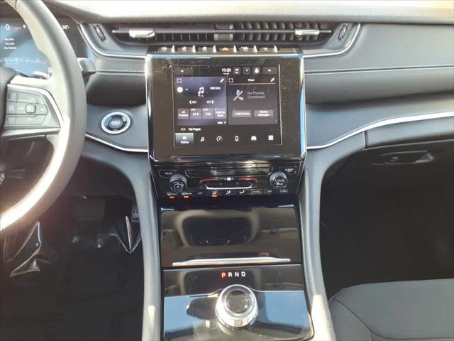 2024 Jeep Grand Cherokee Laredo 4x4
