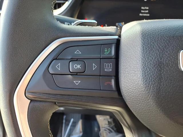 2024 Jeep Grand Cherokee Laredo 4x4