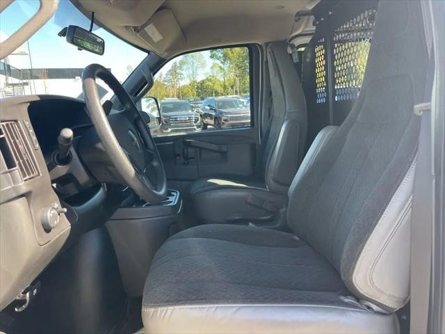 2023 GMC Savana Cargo RWD 2500 Regular Wheelbase Work Van