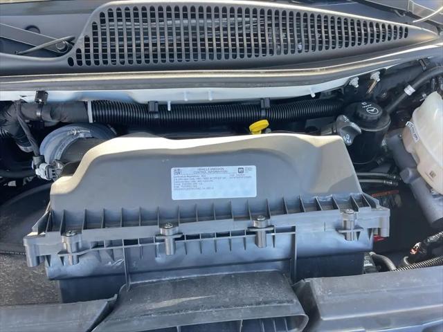 2023 GMC Savana Cargo RWD 2500 Regular Wheelbase Work Van
